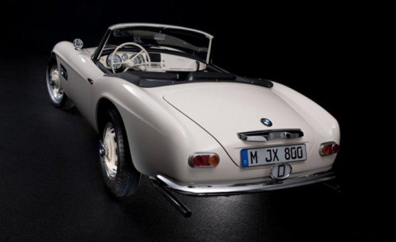 Elvis Presley'nin hurda arabası yenilendi