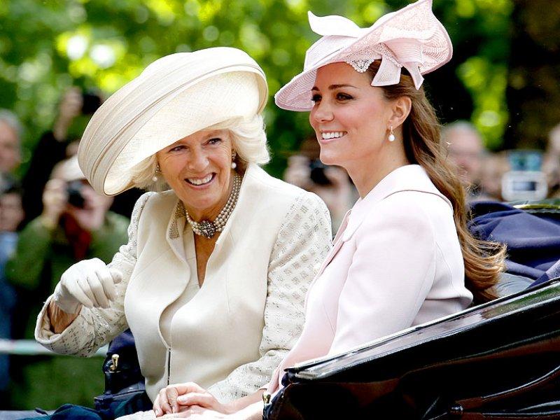 Prenseslerin şapka savaşı