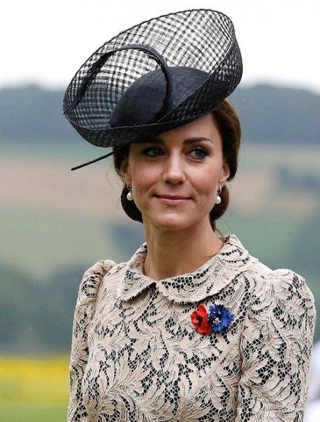 Prenseslerin şapka savaşı