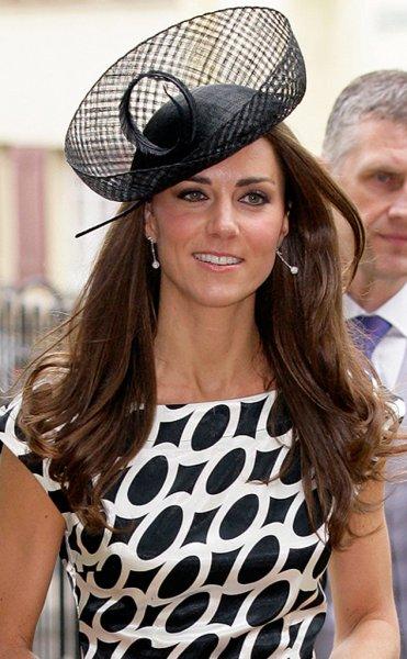 Prenseslerin şapka savaşı