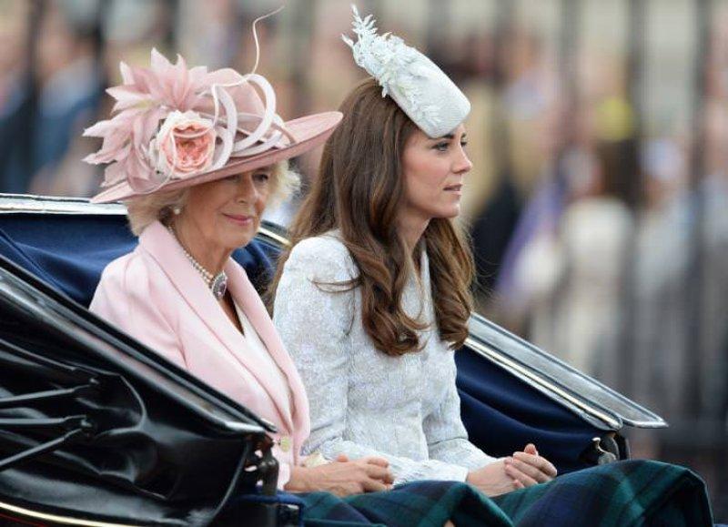 Prenseslerin şapka savaşı