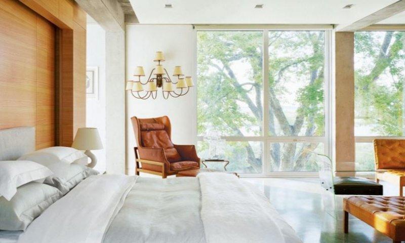 Ünlü moda tasarımcısı evinin kapılarını açtı