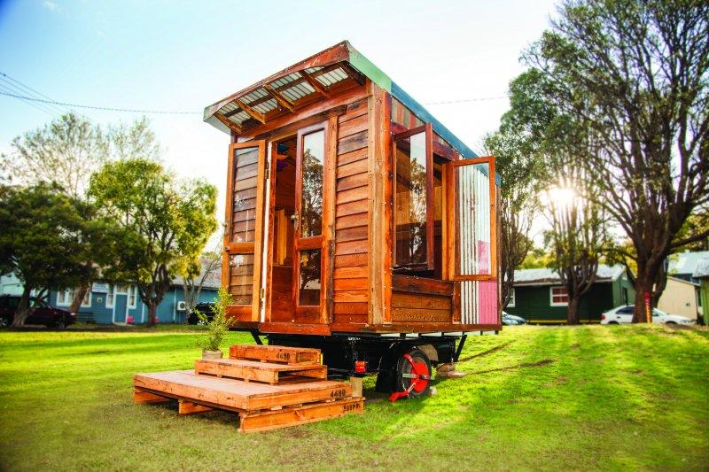 Geri dönüşüm malzemeleriyle inşa edilen muhteşem evler