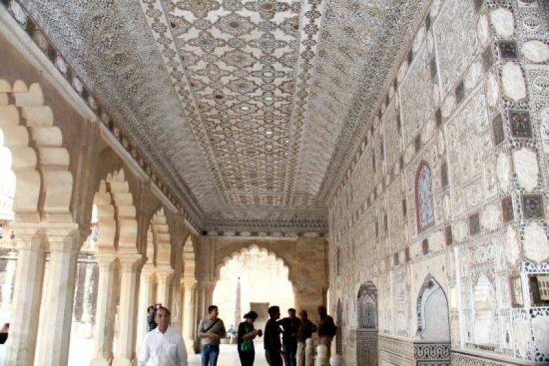 Hindistan’ın romantik sarayı: Jal Mahal  