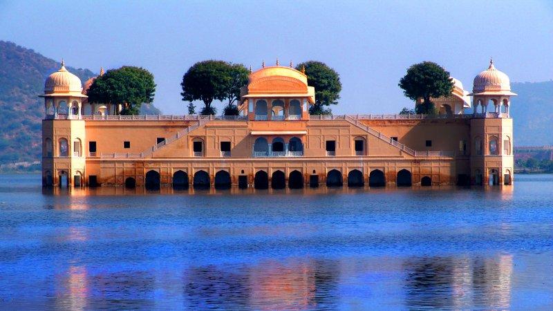 Hindistan’ın romantik sarayı: Jal Mahal  