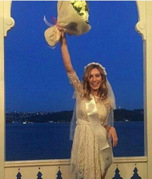 Evlendikten sonra Sinem Kobal