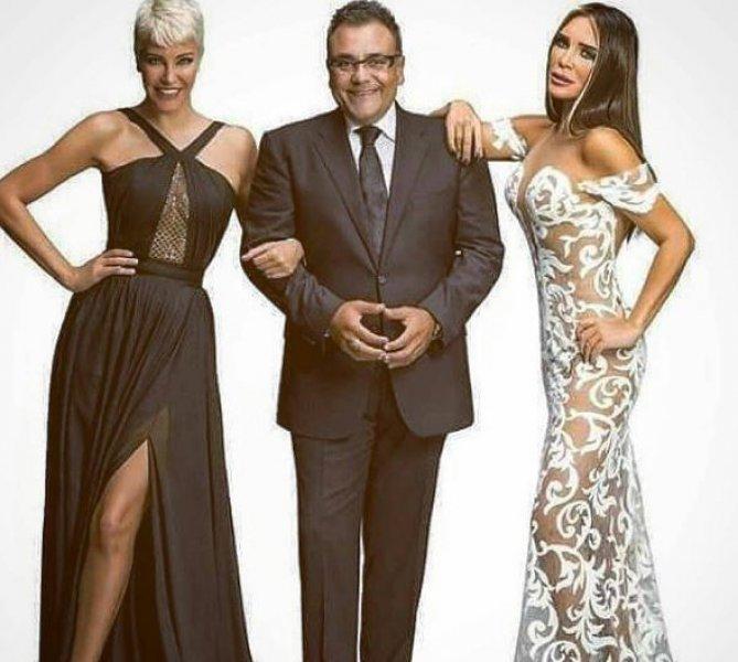 Eski manken Deniz Akkaya'dan bikinili poz