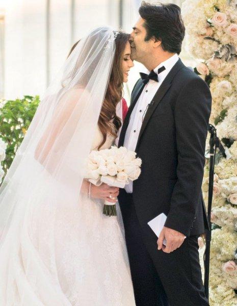 Mahsun Kırmızıgül eşiyle Ulus'ta görüntülendi