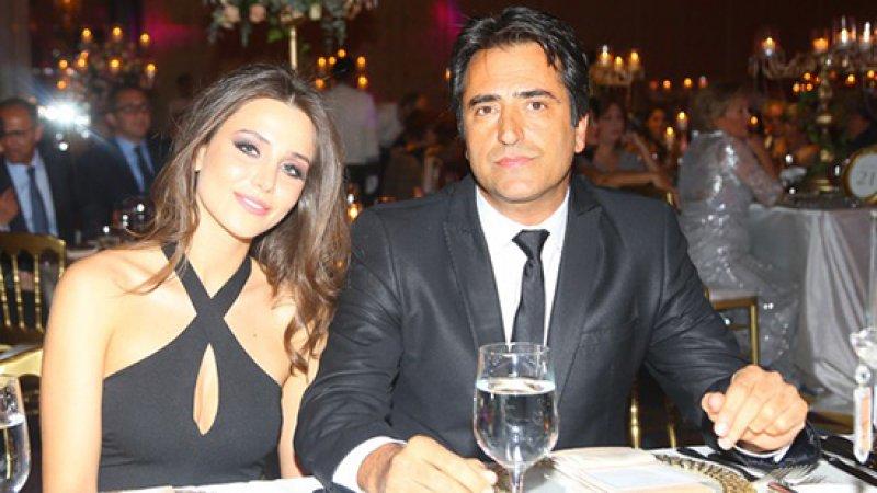 Mahsun Kırmızıgül eşiyle Ulus'ta görüntülendi