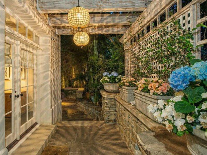 Hollywood yıldızlarının muhteşem evleri 