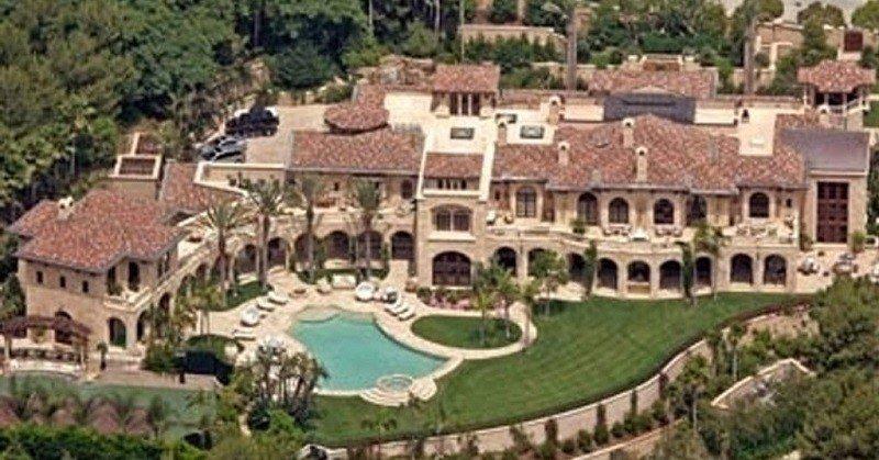 Hollywood yıldızlarının muhteşem evleri 