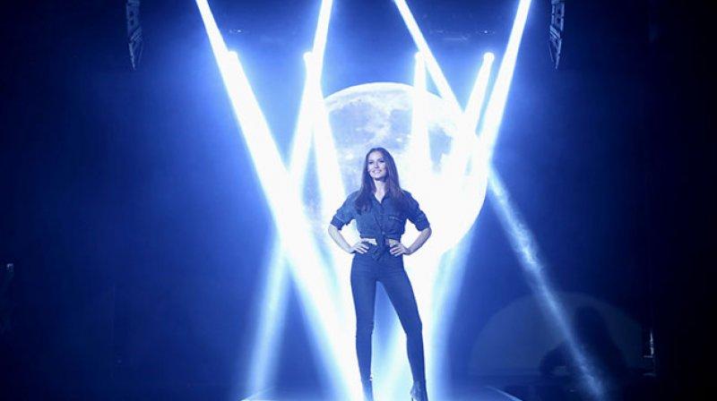 Fahriye Evcen'den nefes kesen pozlar 