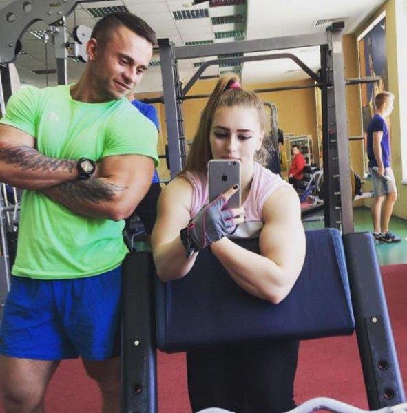 Yeni fenomen kaslı barbie: Julia Vins 