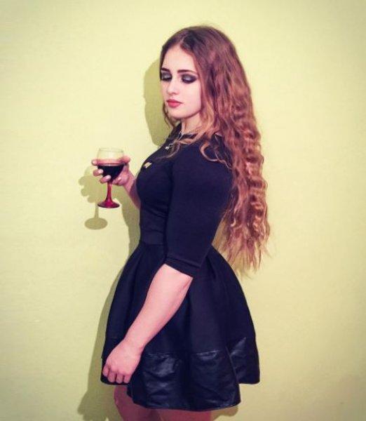 Yeni fenomen kaslı barbie: Julia Vins 