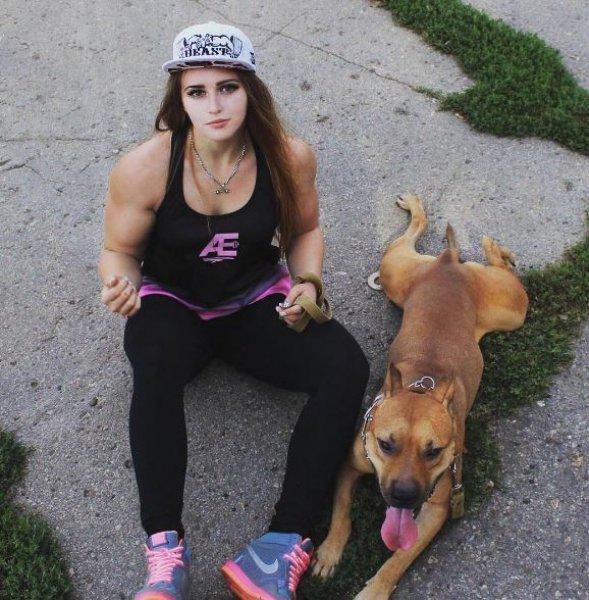 Yeni fenomen kaslı barbie: Julia Vins 