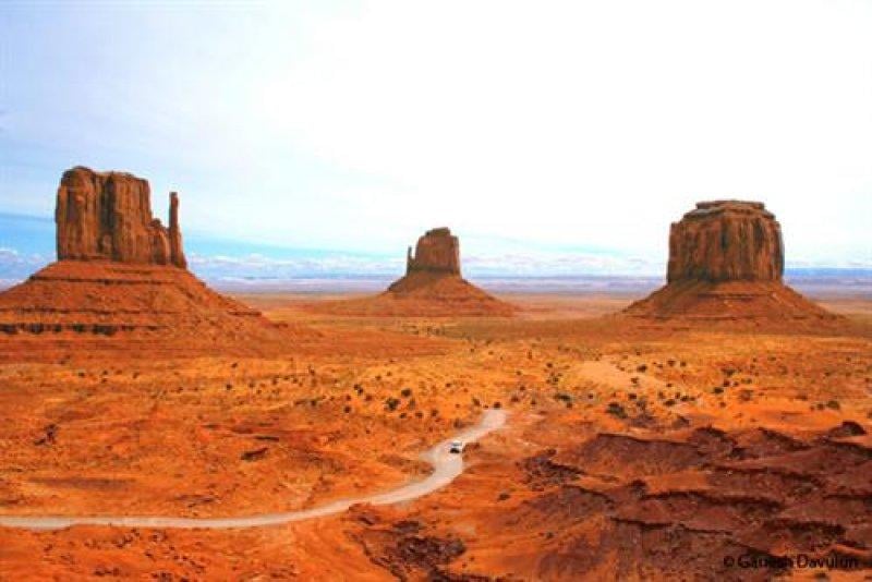 Utah'taki Anıt Vadisi büyülüyor