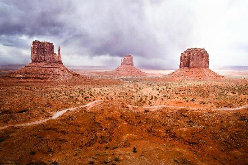 Utah'taki Anıt Vadisi büyülüyor