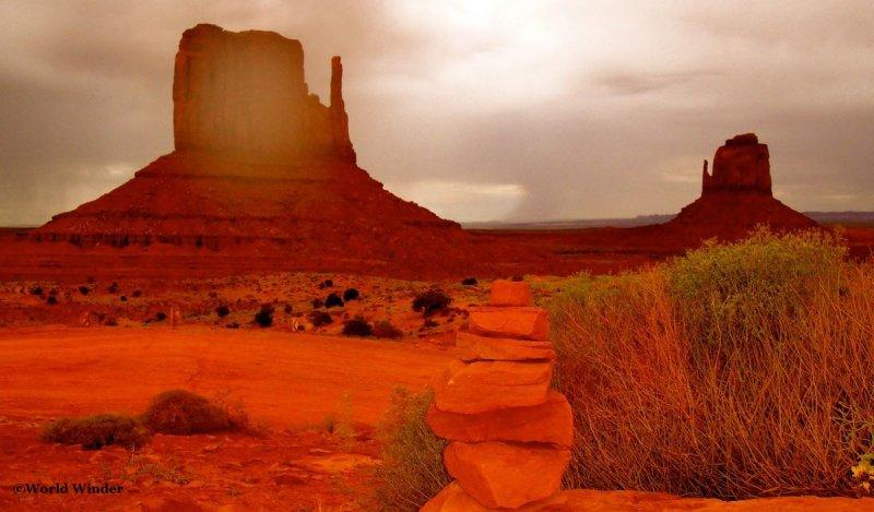 Utah'taki Anıt Vadisi büyülüyor