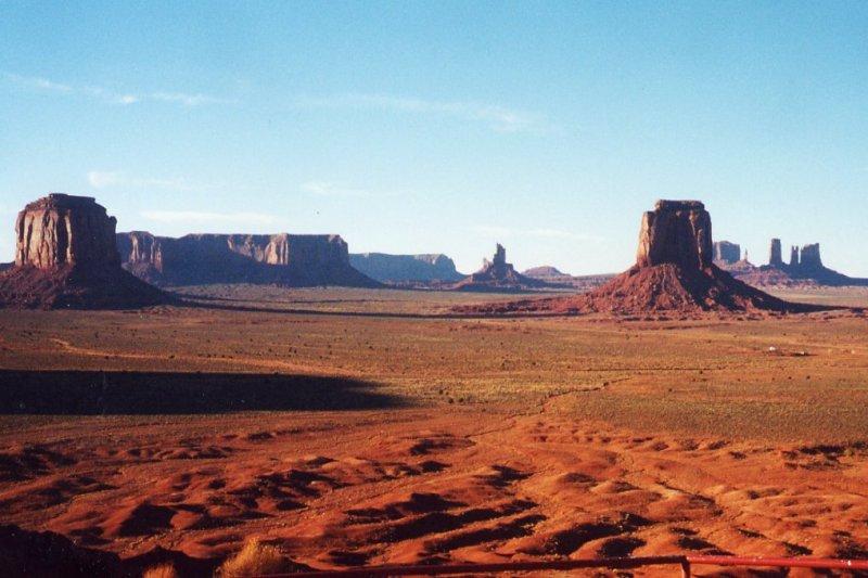 Utah'taki Anıt Vadisi büyülüyor