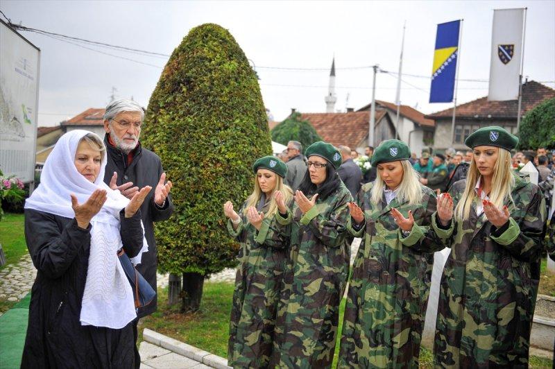 Bilge Kral Aliya İzetbegoviç vefatının 13. yılında özlemle anılıyor