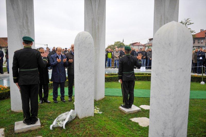 Bilge Kral Aliya İzetbegoviç vefatının 13. yılında özlemle anılıyor