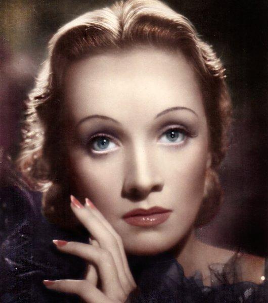 Ekol haline gelmiş 11 ünlü kadın