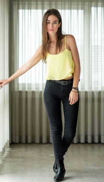 Genç oyuncu Bensu Soral güzelliği ile dikkat çekiyor 