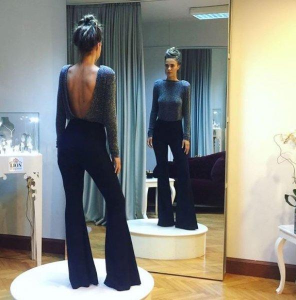 Genç oyuncu Bensu Soral güzelliği ile dikkat çekiyor 