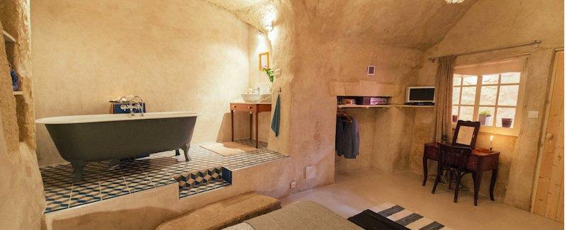 Mağara yaşamını popüler kılan evler 