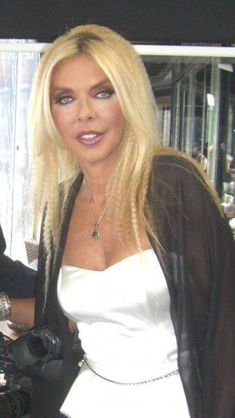 80'lerin en dikkat ekici kadınları