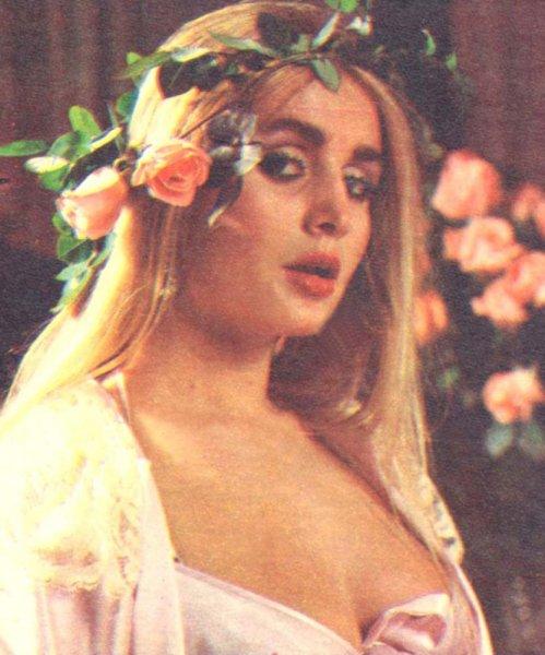 80'lerin en dikkat ekici kadınları