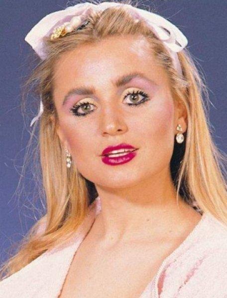 80'lerin en dikkat ekici kadınları