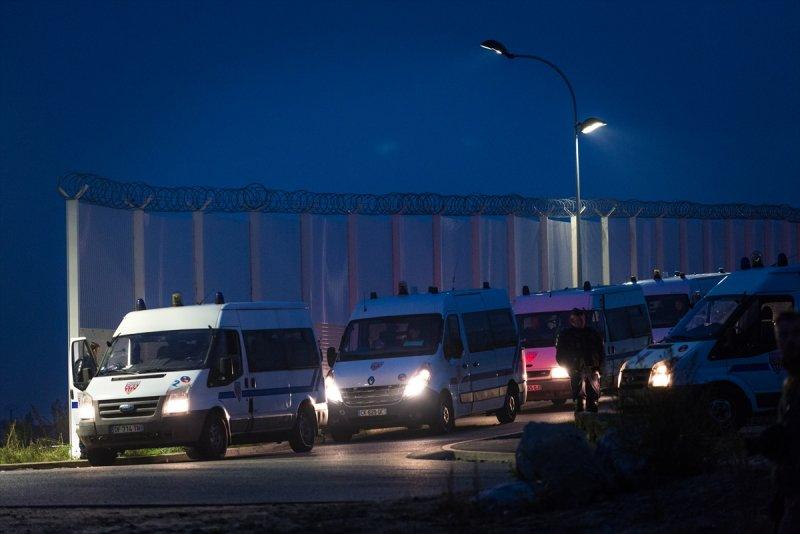 Fransa'daki Jungle sığınmacı kampı boşaltılıyor