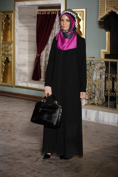 Burcu Çetinkaya ilk kez oğlunun yüzünü gösterdi