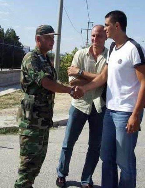 Ünlülerin askerlik halleri 