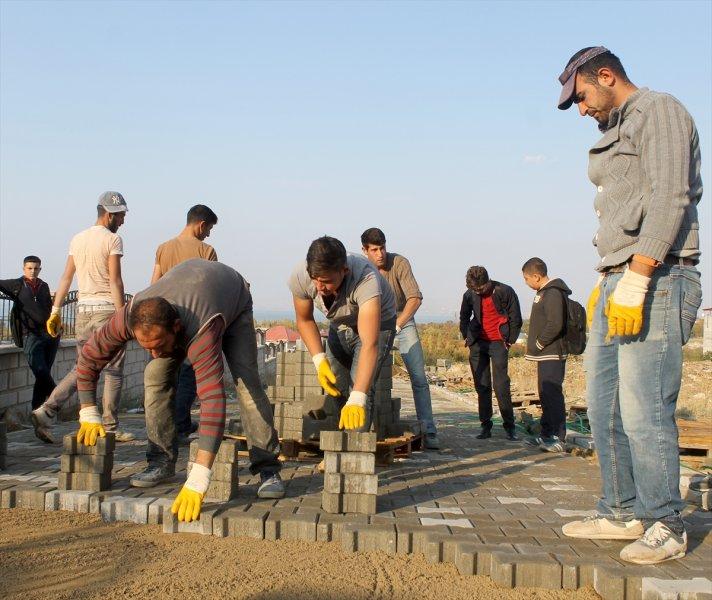 Kayyum atanan Hakkari Belediyesi çalışıyor