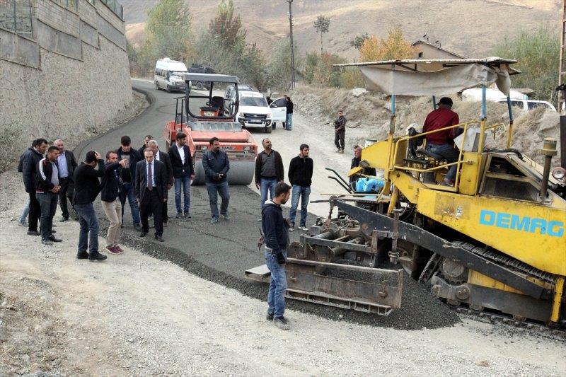 Kayyum atanan Hakkari Belediyesi çalışıyor