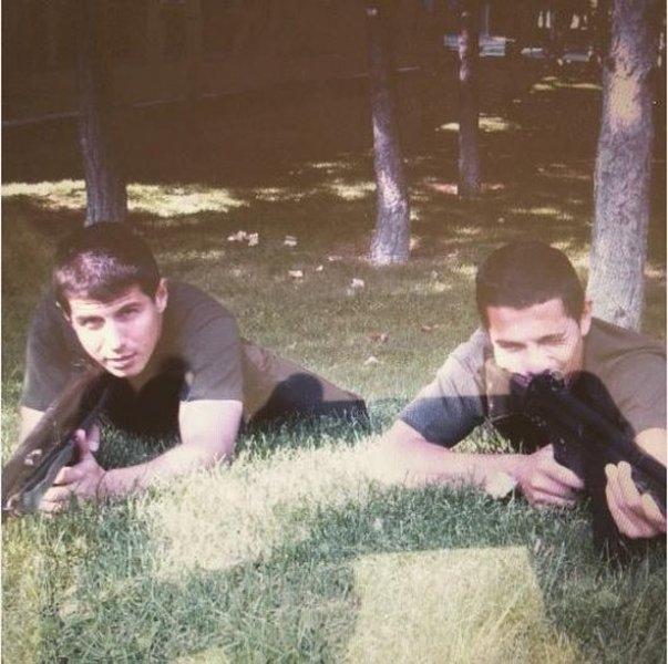 Ünlülerin askerlik halleri 