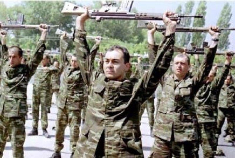 Ünlülerin askerlik halleri 