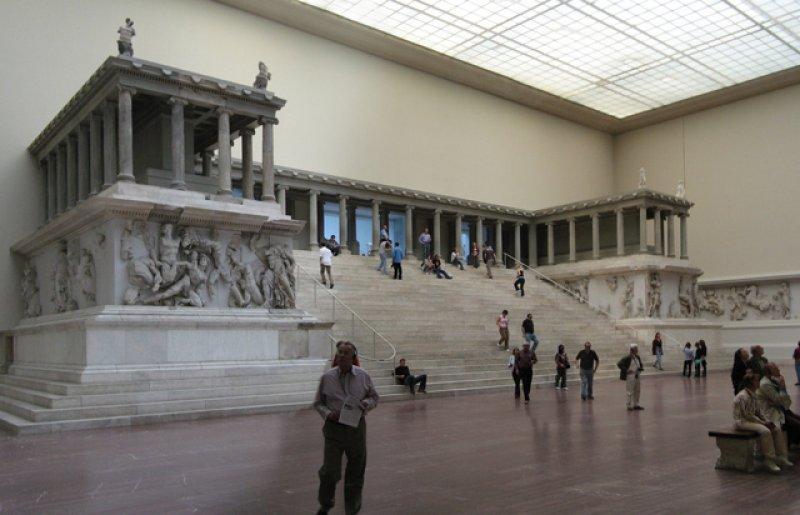 Türkiye'den yurt dışına kaçırılan 10 tarihi eser