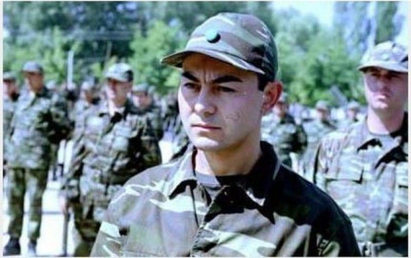 Ünlülerin askerlik halleri 