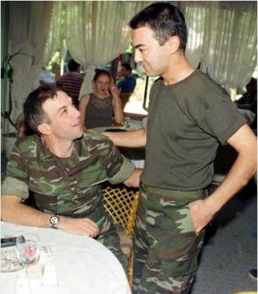 Ünlülerin askerlik halleri 