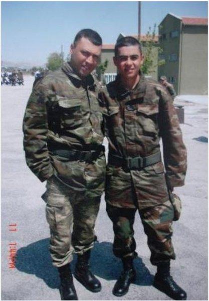 Ünlülerin askerlik halleri 