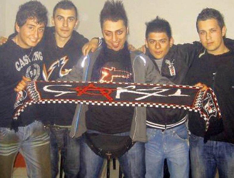 Türk rock müzisyenlerinin gençlik fotoğrafları 