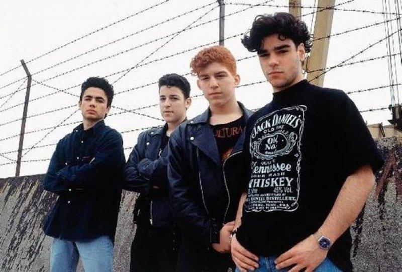 Türk rock müzisyenlerinin gençlik fotoğrafları 