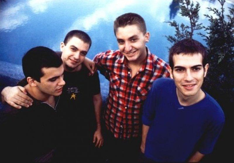 Türk rock müzisyenlerinin gençlik fotoğrafları 