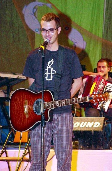 Türk rock müzisyenlerinin gençlik fotoğrafları 