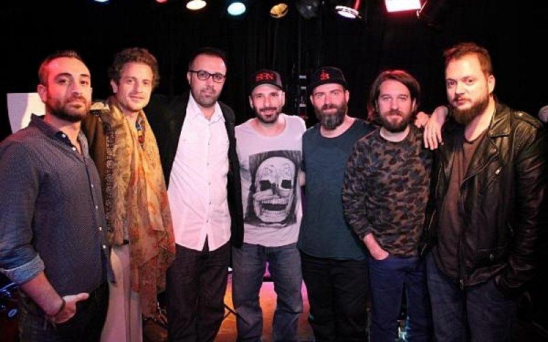 Türk rock müzisyenlerinin gençlik fotoğrafları 