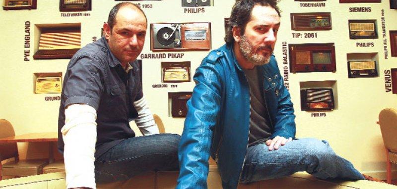 Türk rock müzisyenlerinin gençlik fotoğrafları 