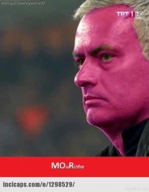 Fenerbahçe-Manchester maçı Caps'leri